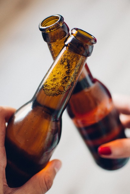 A close up of a glass of beer on a table. Beer peroni glass. - PICRYL -  Public Domain Media Search Engine Public Domain Image