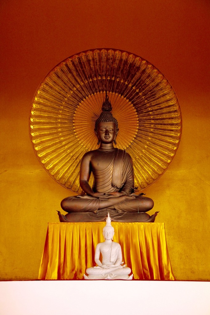 Nepali Buddha in Meditation Pose , Statue , Praying Buddha , Metaphysical  Spiritual Practice,home Decor - Etsy