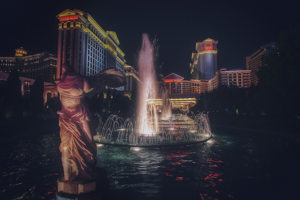 Las Vegas Skyline., Bernard Spragg Photo - PICRYL - Public Domain