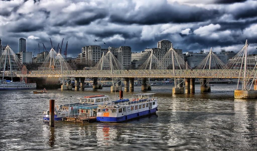 London england hdr building. A large boat floating on top of a