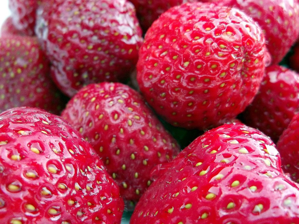 A close up of a pile of strawberries. Red strawberries fruits. - PICRYL -  Public Domain Media Search Engine Public Domain Search