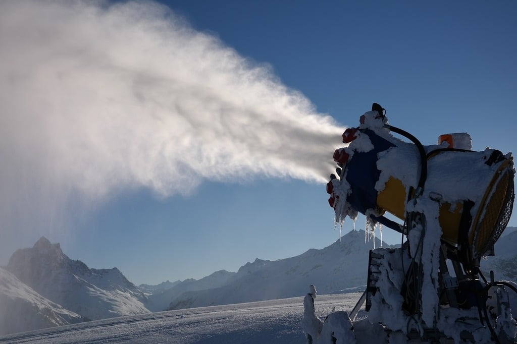 Artificial Snow in Sissu Valley