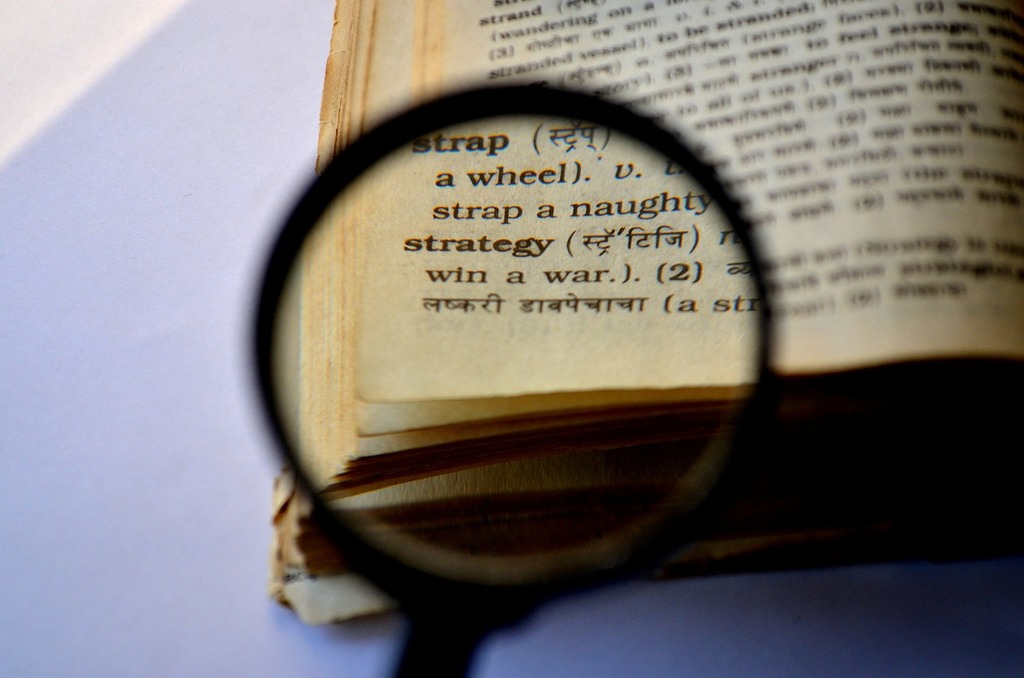 11 of the Best Reading Magnifiers for Serious Readers