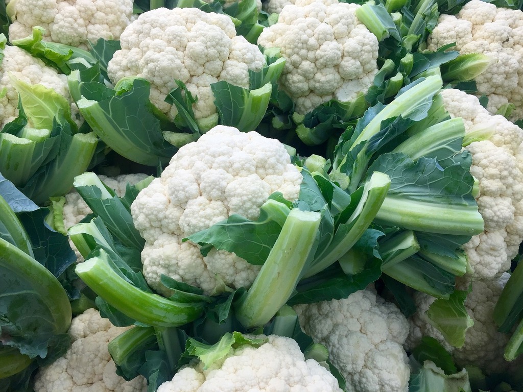 HD wallpaper: bunch of cauliflowers, vegetables, market fresh vegetables,  brassica oleracea var | Wallpaper Flare